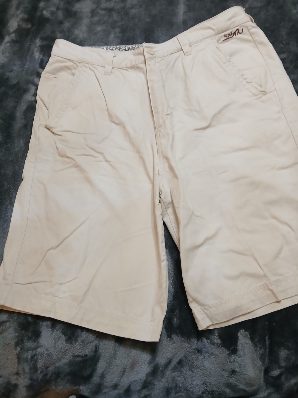 Quiksilver Men's Light Cream Flat Front Shorts